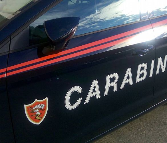 08012018 auto carabinieri