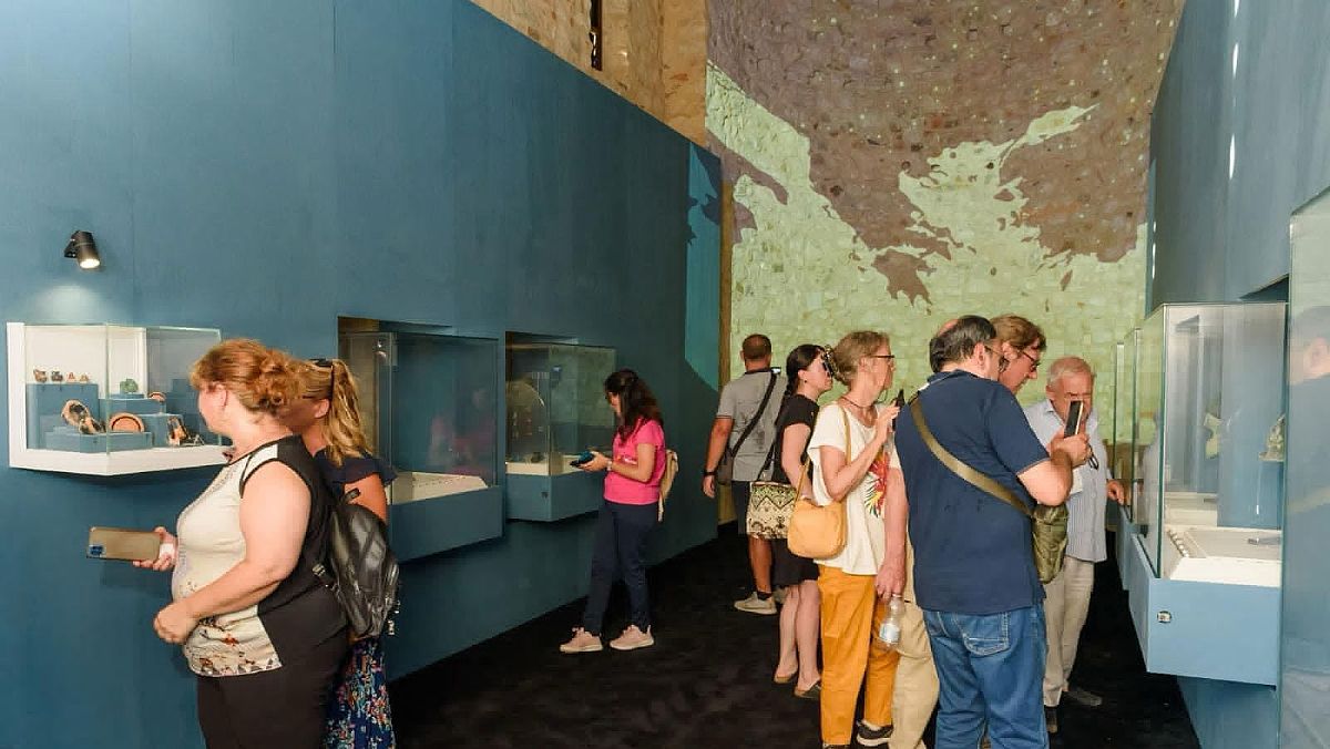 08012024 mostra elea la rinascita 08012024 mostra elea la rinascita