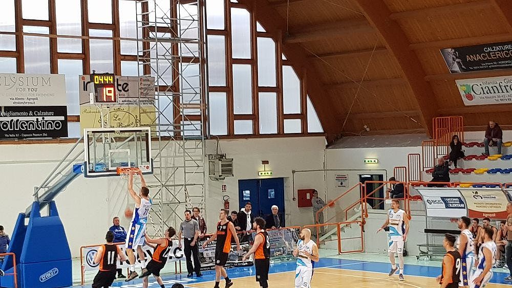 08042019 Popov in schiacciata