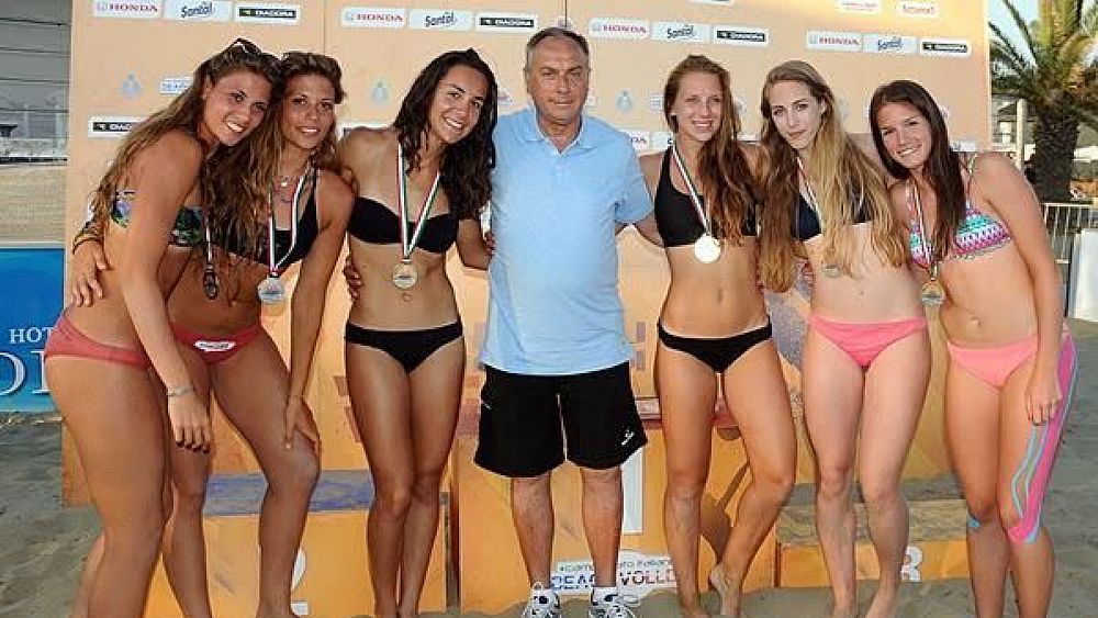 08072016 prof troia e le ragazze 08072016 prof troia e le ragazze