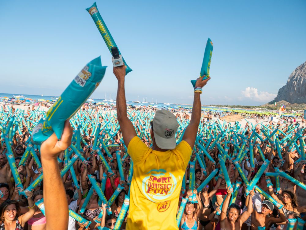 vertical summer tour