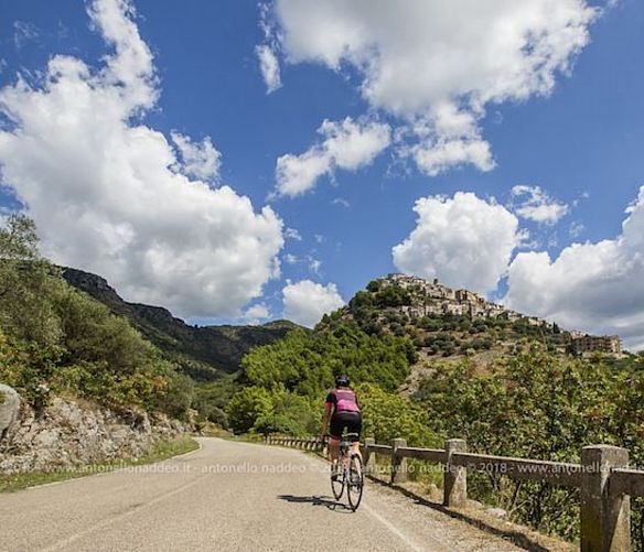 08102018 giro degli alburni in bicicletta cilento in bicicletta raggiungere castelcivita in bicicletta