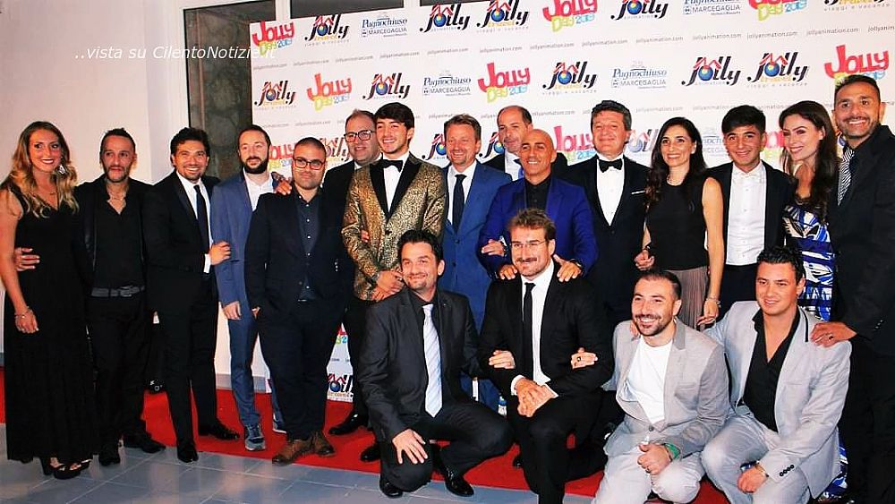 08102019 team interno Jolly Group