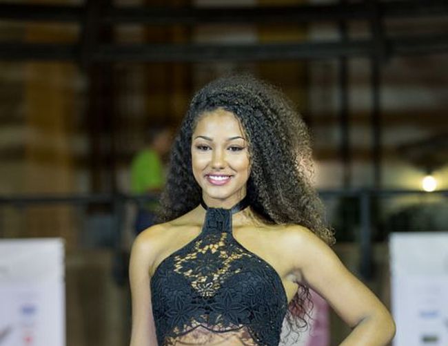 08112017 Samira Lui madrina di sposi ma non solo 2017