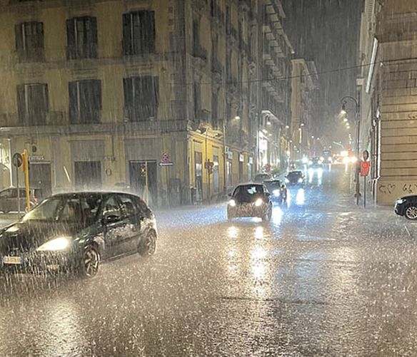 08122024 pioggia temporale strade