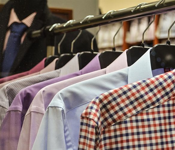 09012018 negozio abbigliamento