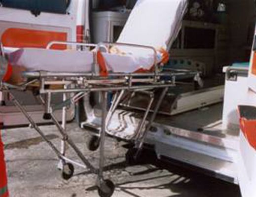 09042015 barella ambulanza
