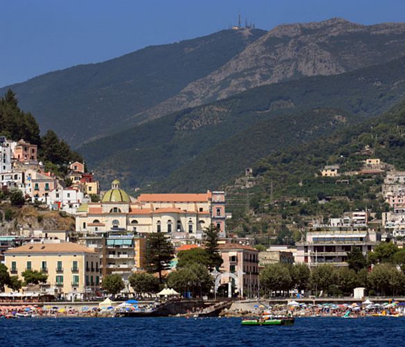 09042016 maiori dal mare