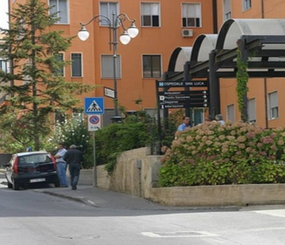 09052016 ospedale san luca vallo