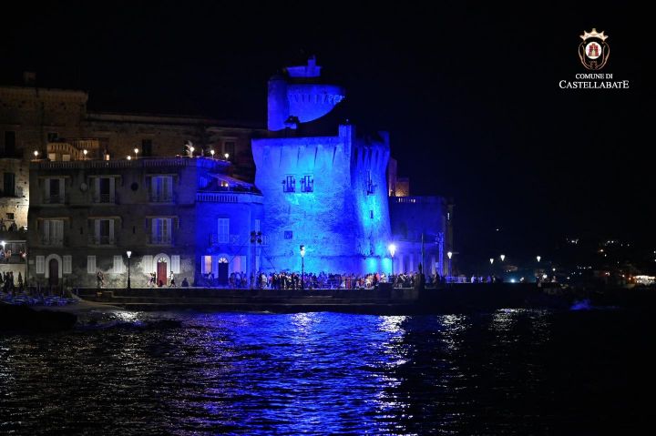 torre perrotti in blu
