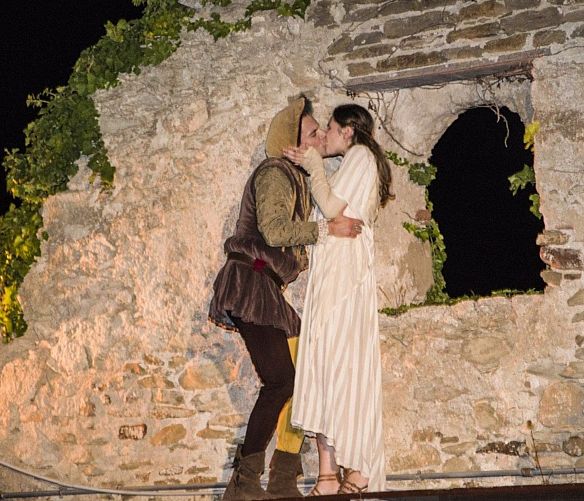 09082016 romeo e giulietta bacio