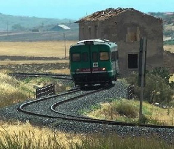 09122016 vecchio treno su vecchio binario