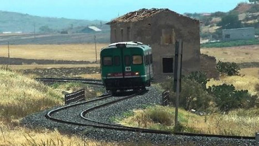 09122016 vecchio treno su vecchio binario