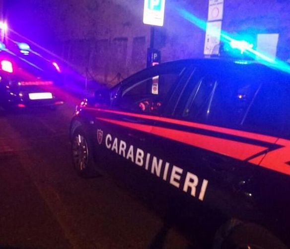 09122018 carabinieri notte