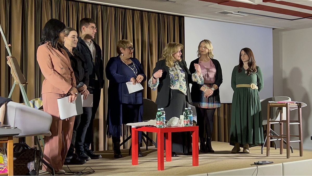 09122024 le amiche di alice