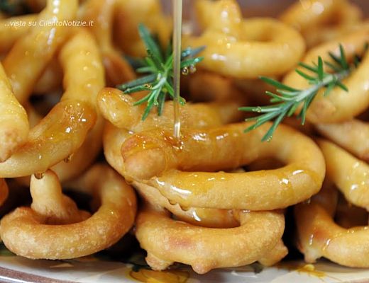 10022016 scauratielli al miele ricetta