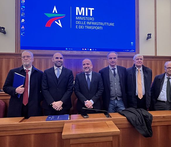 10022026 riunione mit per aeroporto di salerno