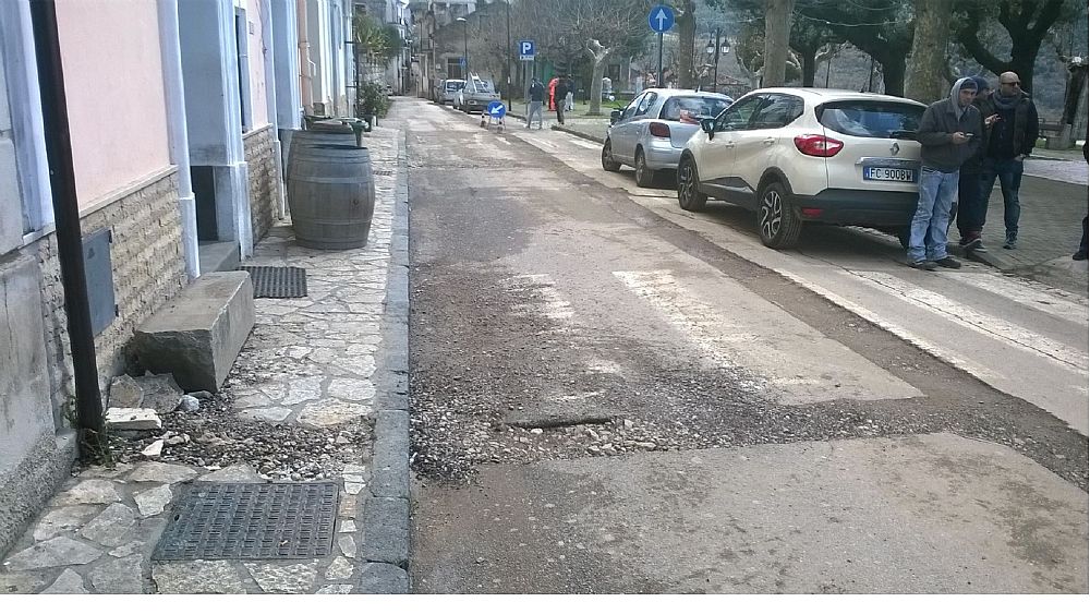 10032016 capaccio via buca