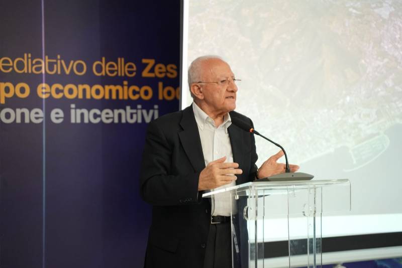 vincenzo de luca sindaco di salerno