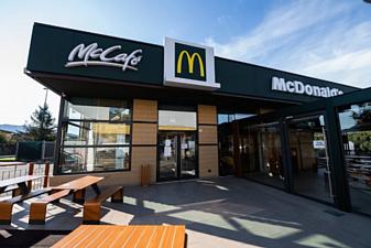 10062026 mcd ristorante esterno