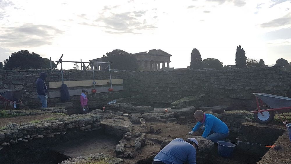 10072017 bando scavi paestum