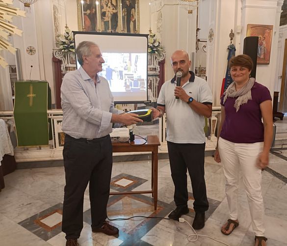 10072022 defib consegna