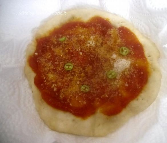 Giuseppe-Conte foto - 10082016 pizza fritta cilentana