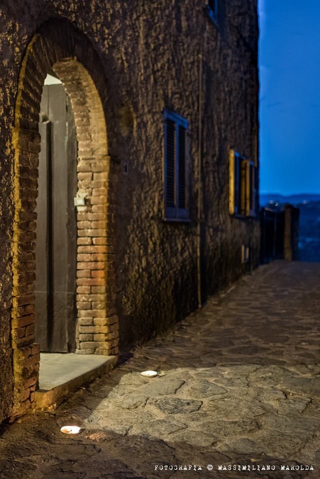 portone antico a torchiara