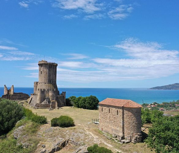 10082022 vista panoramica della torre di velia