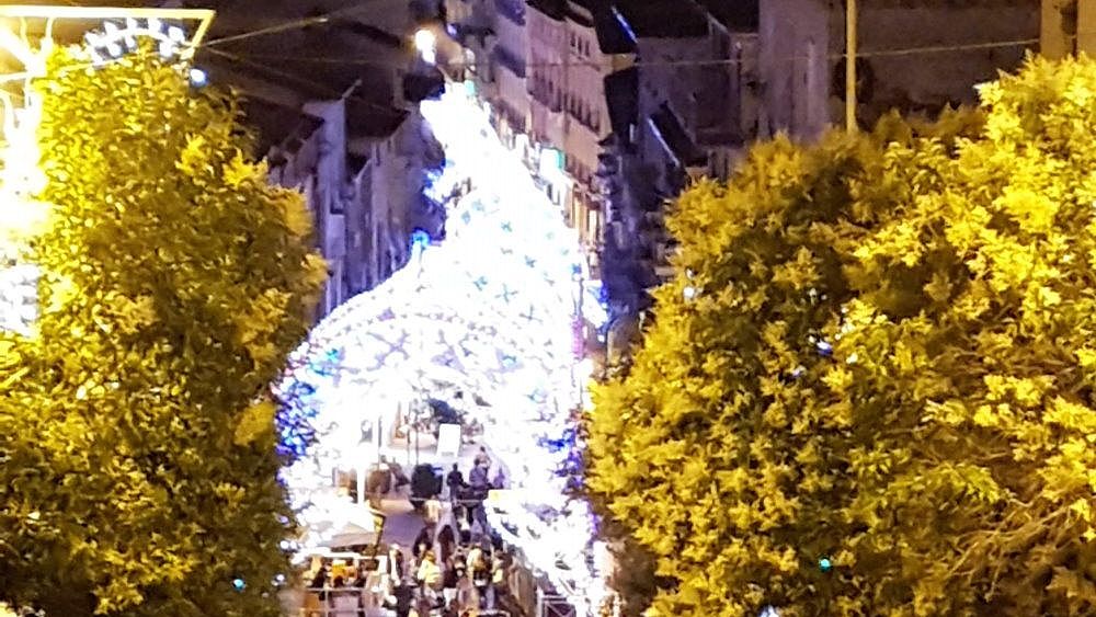 10092022 agropoli di notte