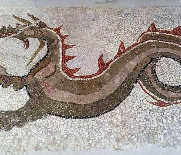 10102016 foto mosaico drago
