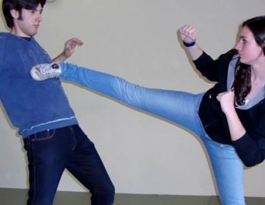 11012013 corso donne autodifesa