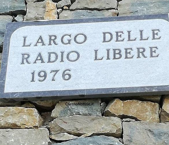Tonino-Luppino foto - 11012018 Largo Radio libere 1976 a Torre Orsaia