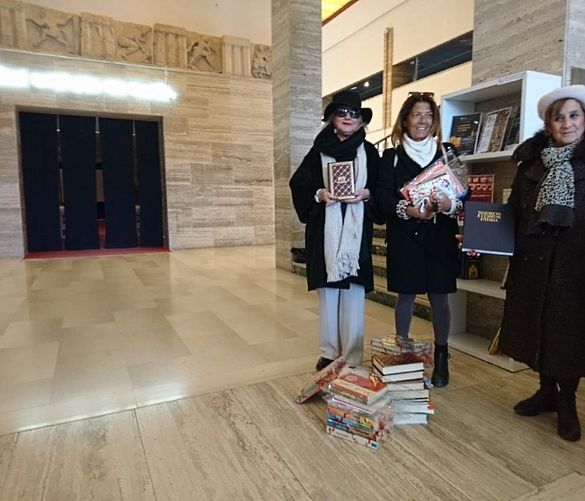 11012019 Inner Wheel Paestum consegna i libri al Museo