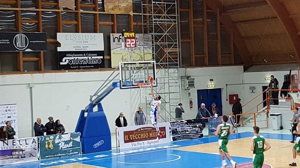 11012019 basket agropoli foto