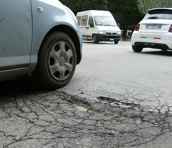 11012026 buche ovunque laffondo dellopposizione