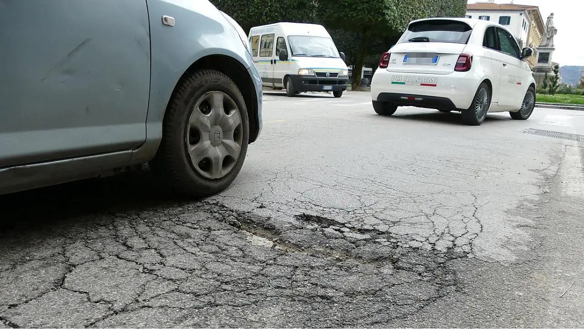 11012026 buche ovunque laffondo dellopposizione