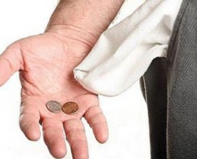 11022014 tasche nuovi poveri