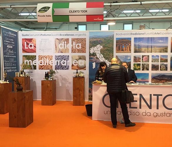 11032016 stand prodotti cilento