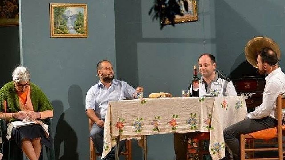 11052016 teatro satira sociale 11052016 teatro satira sociale