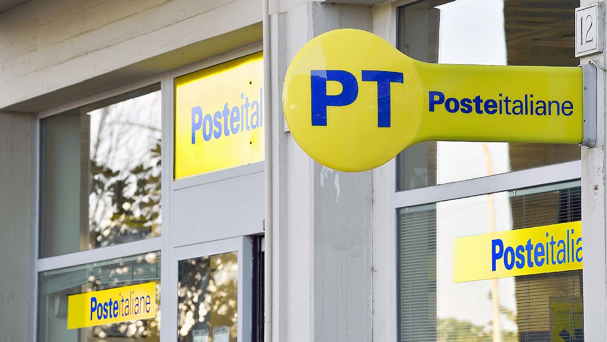 11052024 esterno ufficio postale 11052024 esterno ufficio postale
