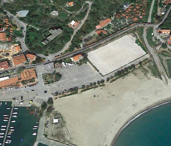 11062018 parcheggio camerota