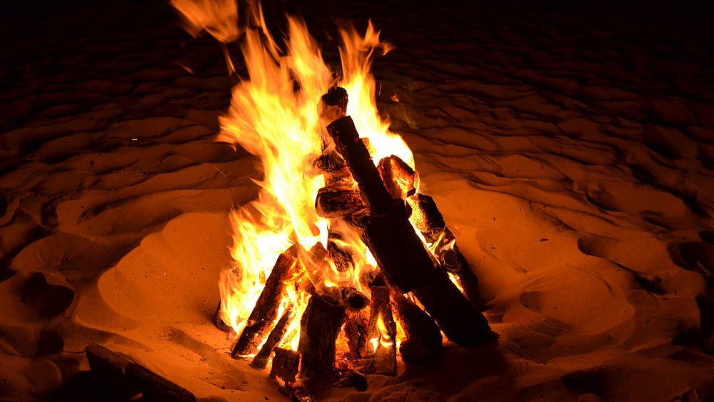 11082018 fuochi sulla spiaggia