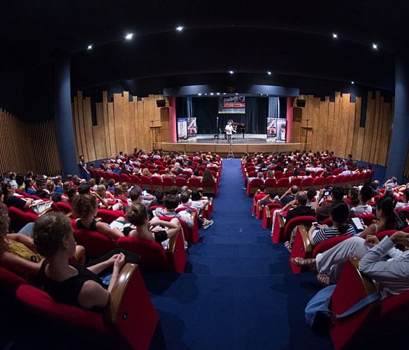 11082018 teatro ateneo falaut 2018