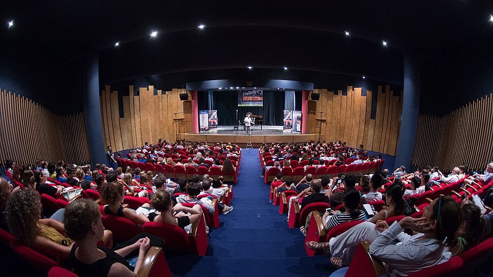 11082018 teatro ateneo falaut 2018