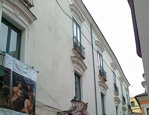 11102014 Palazzo pinto a salerno