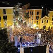 Avvisi foto - 11102016 folla notte bianca a salerno
