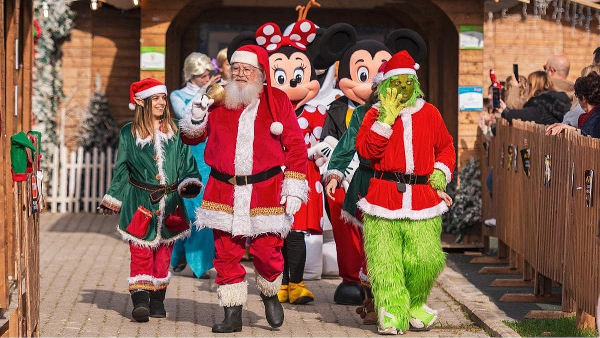 11112024 babbo natale   foto agropoli 11112024 babbo natale   foto agropoli