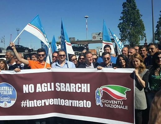12012016 giorgia meloni a salerno immigrati