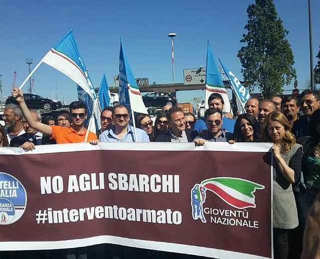 12012016 giorgia meloni a salerno immigrati